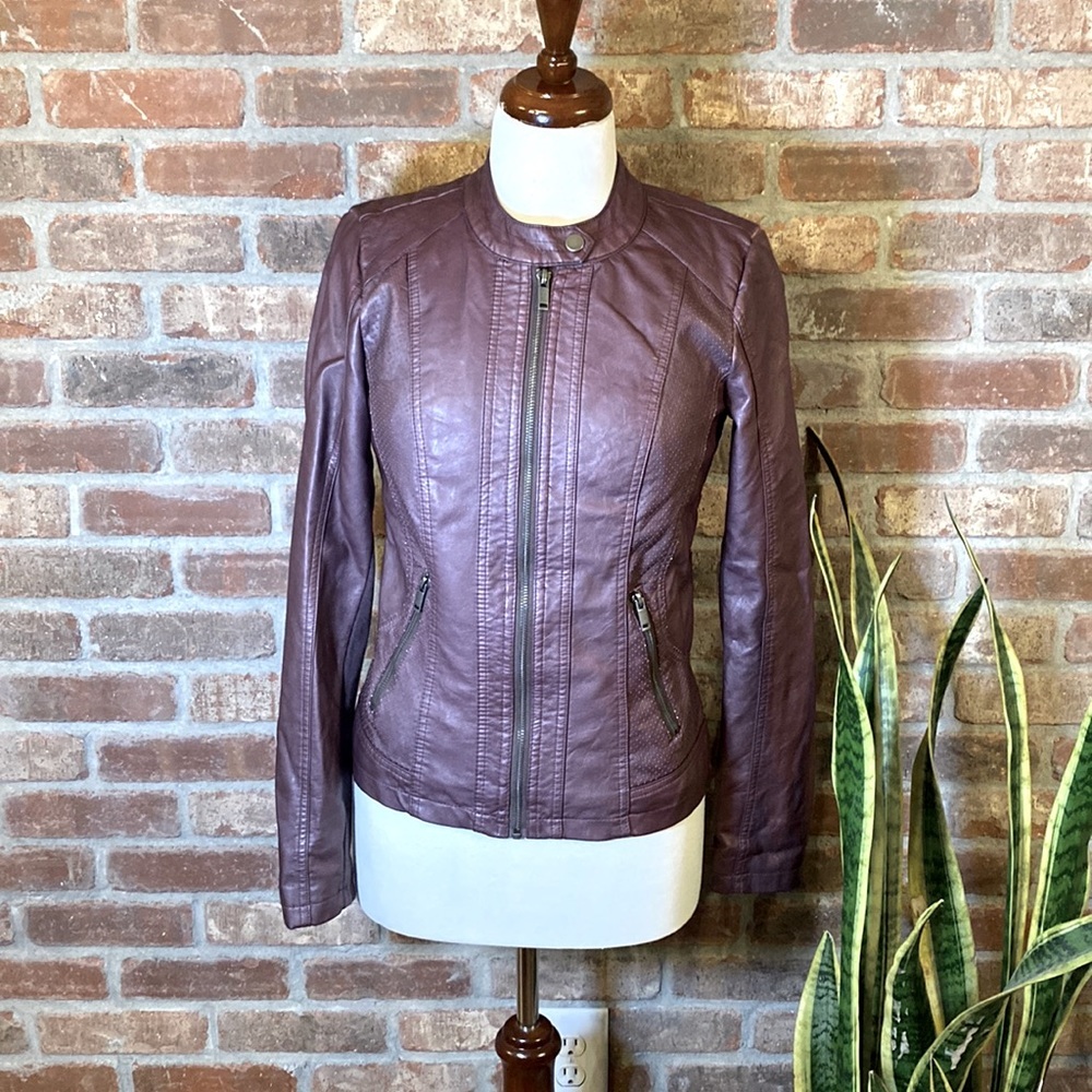 Maurice’s XS plum 100 polyurethanel jacket